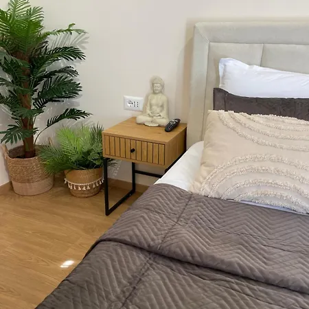 Luna Center Apartment
