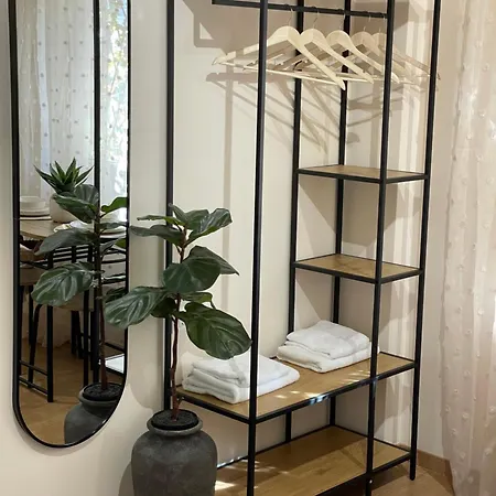 Luna Center Apartment *